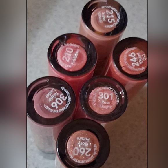 Beauty Lot Lips - Picture 2 of 2